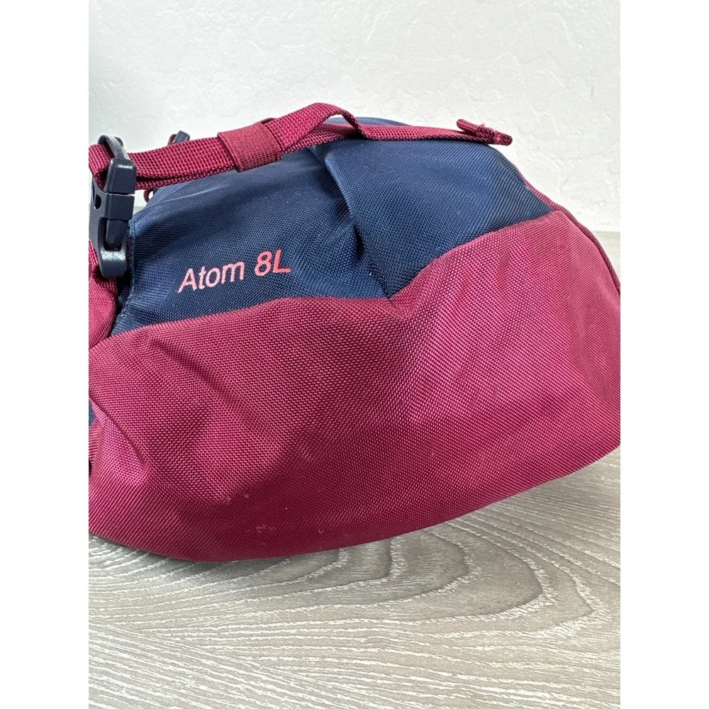 Patagonia Atom 8L Classic Burgandy/Navy Crossbody Sling Bag Backpack